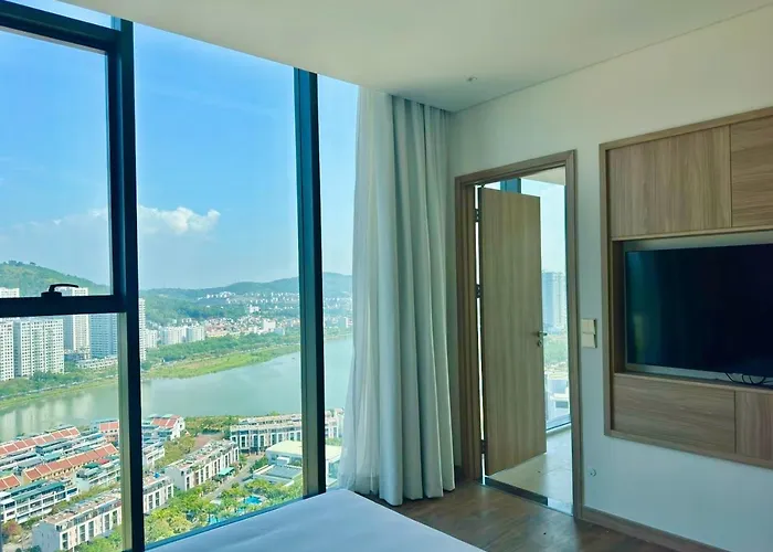 Alacarte Bay Hạ Long